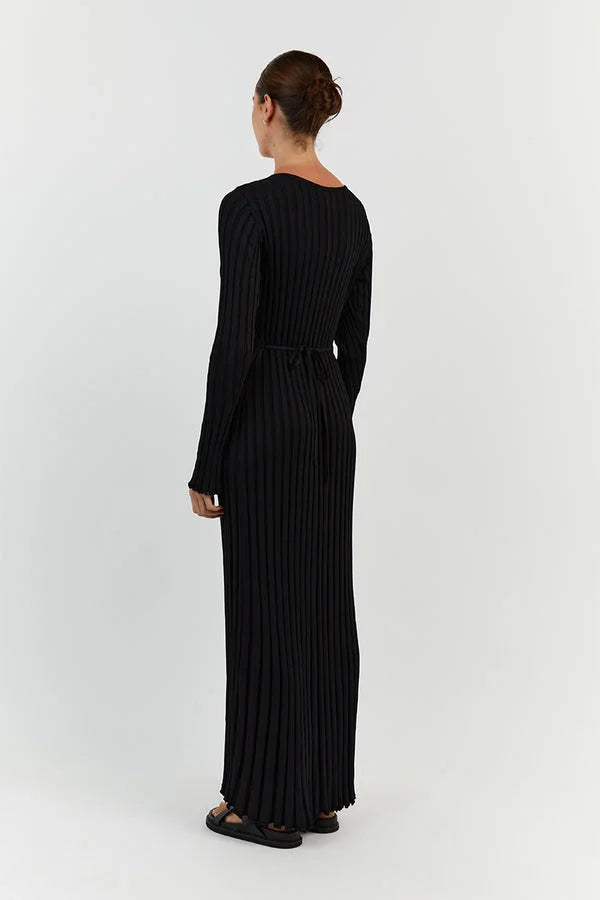 Gigi - V-Neck Sleeved Knit Midi Dress