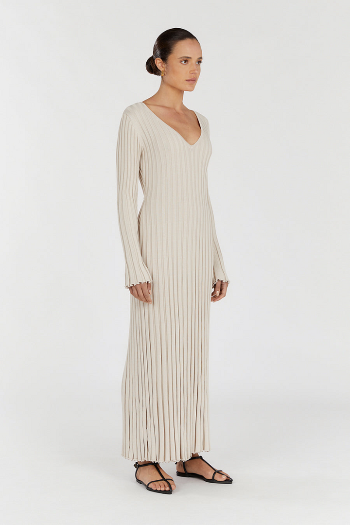 Gigi - V-Neck Sleeved Knit Midi Dress